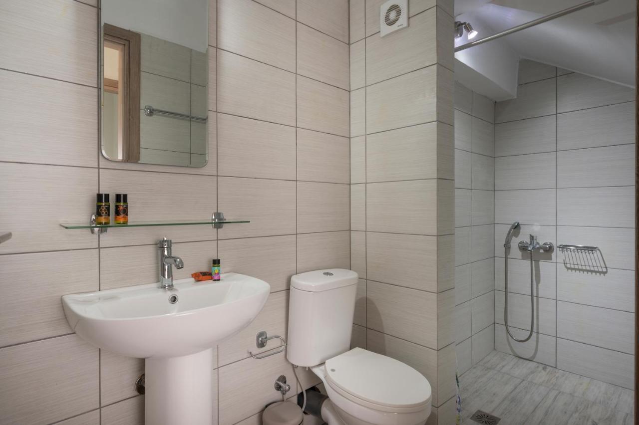Sea Breeze Apartments Kolimvárion Luaran gambar